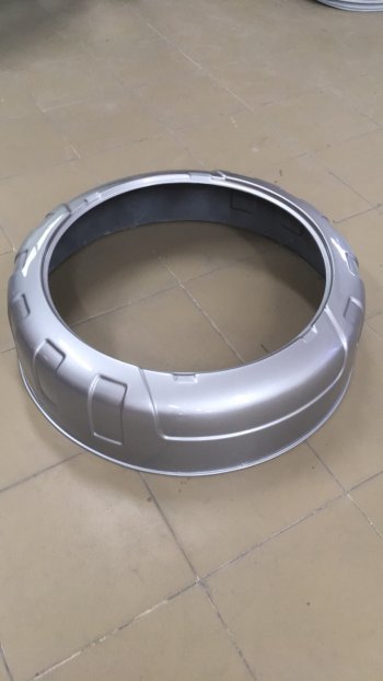 3 579 р. Чехол (кожух) запасного колеса Стандартный Mitsubishi Pajero 4 V80 дорестайлинг (2006-2011) (Неокрашенный)  с доставкой в г. Майкоп. Увеличить фотографию 3