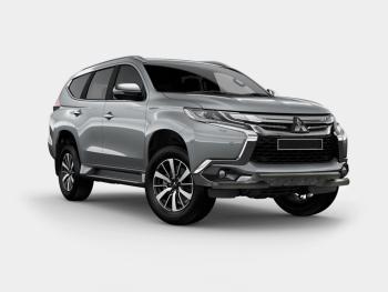 Защита переднего бампера (Ø63 мм с клыками) SLITKOFF Mitsubishi Pajero Sport  QE (2015-2021) дорестайлинг (нержавейка с полимерным покрытием, черный)