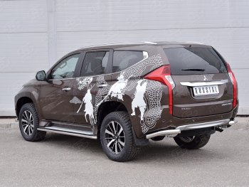 16 949 р. Защита заднего бампера (Ø63 мм уголки под фаркоп, нержавейка) SLITKOFF Mitsubishi Pajero Sport QE дорестайлинг (2015-2021) (полированная нержавейка)  с доставкой в г. Майкоп. Увеличить фотографию 2