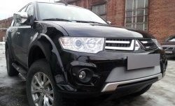 1 949 р. Сетка на бампер (рестайлинг) Russtal (хром) Mitsubishi Pajero Sport PB рестайлинг (2013-2017)  с доставкой в г. Майкоп. Увеличить фотографию 2