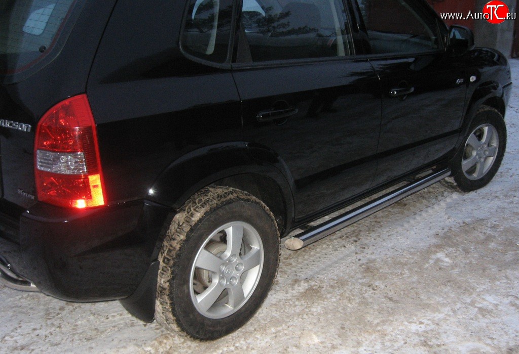 70 999 р. Защита порогов из круглой трубы диаметром d63 мм Russtal Hyundai Tucson JM (2004-2010) (Защита порогов с со скосами на торцах (вариант 1))  с доставкой в г. Майкоп
