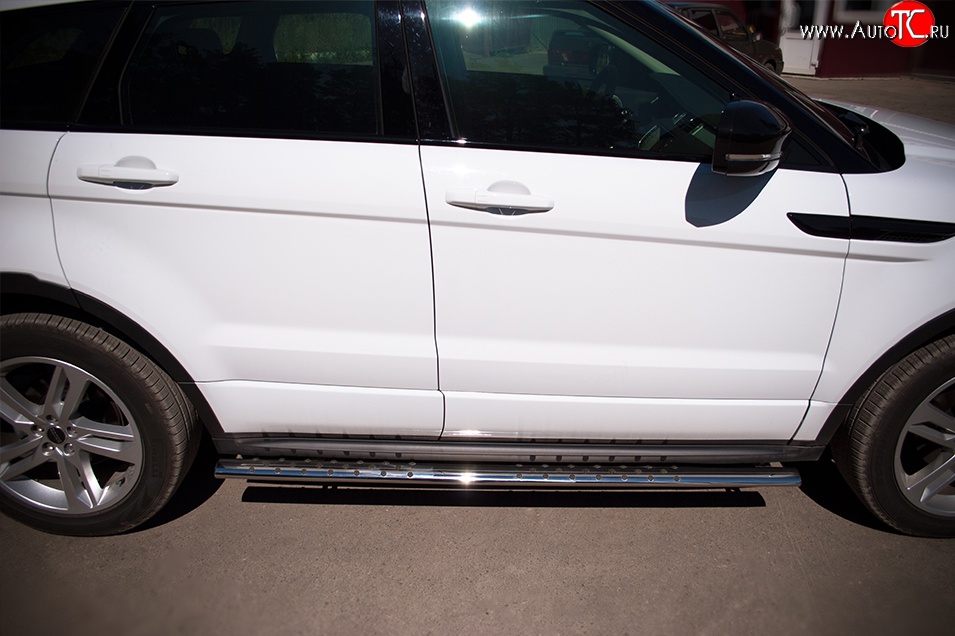 16 649 р. Защита порогов Russtal из овальной трубы с проступью (Dynamic) Land Rover Range Rover Evoque 1 L538 дорестайлинг 5 дв. (2011-2015)  с доставкой в г. Майкоп