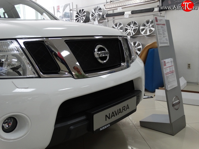 1 469 р. Нижняя сетка на бампер Russtal (черная) Nissan Pathfinder R51 рестайлинг (2009-2014)  с доставкой в г. Майкоп