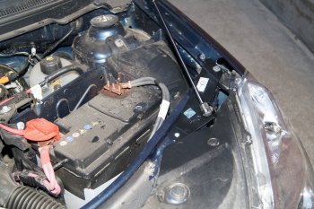 2 969 р. Упор капота MV-Tuning (одинарный) Nissan Almera G15 седан (2012-2019)  с доставкой в г. Майкоп. Увеличить фотографию 6