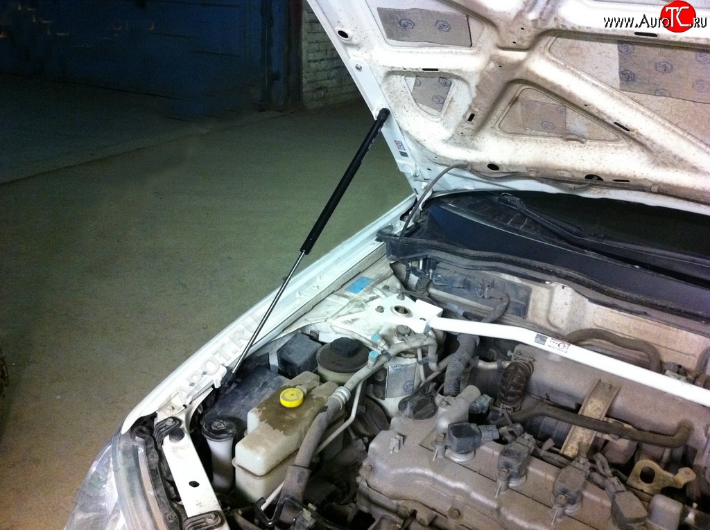 2 969 р. Упор капота Sport Nissan Almera Classic седан B10 (2006-2013)  с доставкой в г. Майкоп