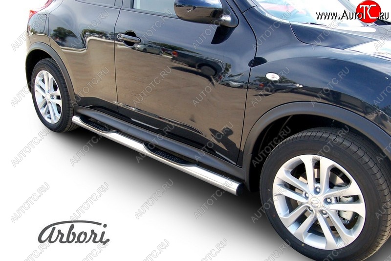 14 579 р. Защита штатных порогов 2WD Arbori (с проступью, нержавейка, d76 mm). Nissan Juke 1 YF15 рестайлинг (2014-2020)  с доставкой в г. Майкоп