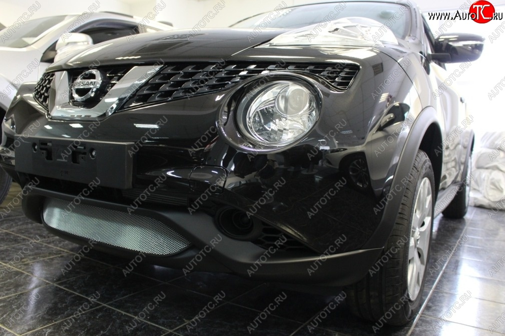 1 479 р. Защитная решётка в воздуховод автомобиля Russtal (хром) Nissan Juke 1 YF15 рестайлинг (2014-2020)  с доставкой в г. Майкоп