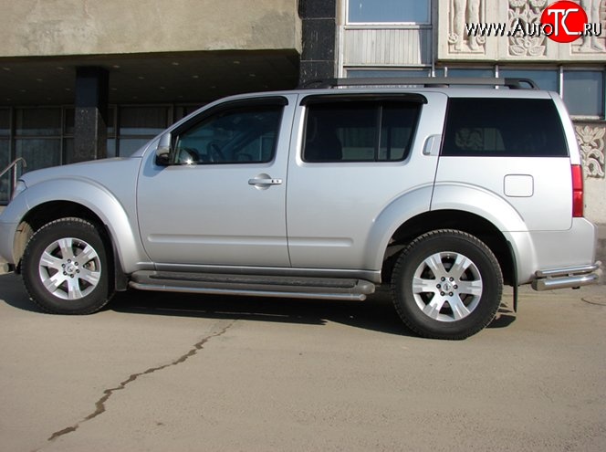 8 799 р. Защита порогов d43 мм Металл Дизайн  Nissan Pathfinder  R51 (2004-2007) дорестайлинг (полированная нержавейка)  с доставкой в г. Майкоп