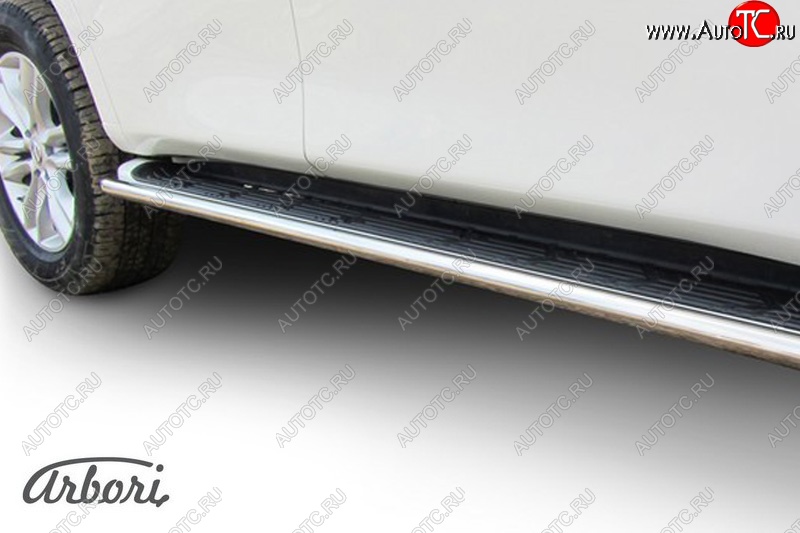3 194 р. Защита штатных порогов Arbori (нержавейка, d42 mm). Nissan Patrol 6 Y62 дорестайлинг (2010-2014)  с доставкой в г. Майкоп