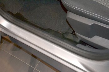 2 889 р. Накладки на ковролин пола Petroil Tuning Nissan Terrano D10 рестайлинг (2016-2022)  с доставкой в г. Майкоп. Увеличить фотографию 2