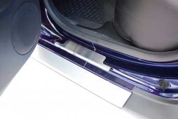 2 499 р. Пороги накладки в проем дверей Petroil Tuning Nissan Terrano D10 дорестайлинг (2013-2016) (Нержавеющая полированная сталь)  с доставкой в г. Майкоп. Увеличить фотографию 3