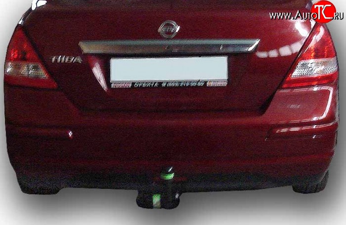 7 449 р. Фаркоп (седан) Лидер Плюс Nissan Tiida 1 седан C11 рестайлинг (2010-2014) (Без электропакета)  с доставкой в г. Майкоп