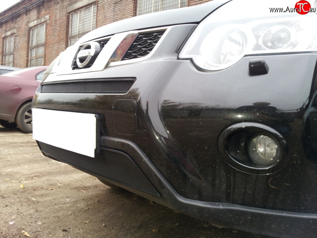 1 469 р. Нижняя сетка на бампер Russtal Nissan X-trail 2 T31 рестайлинг (2010-2015) (черная)  с доставкой в г. Майкоп