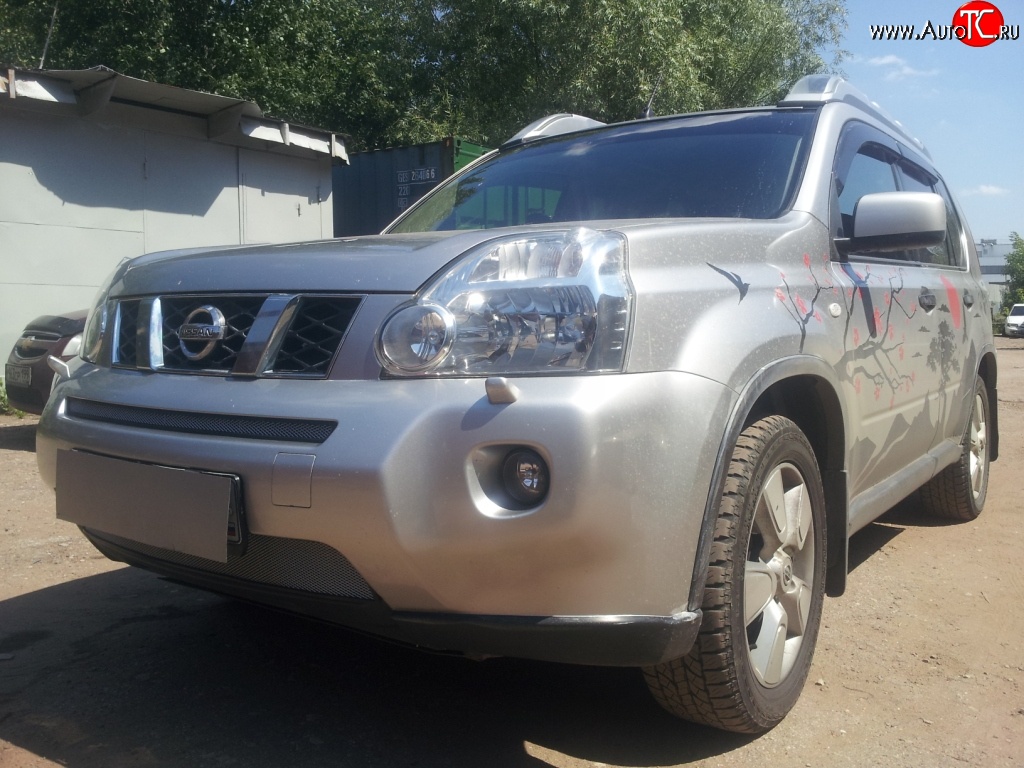 1 299 р. Сетка в решетку радиатора Russtal Nissan X-trail 2 T31 дорестайлинг (2007-2011) (хром)  с доставкой в г. Майкоп