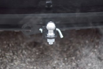 18 069 р. Фаркоп Petroil Tuning (съемный квадрат) Volkswagen Touareg GP дорестайлинг (2002-2007) (PCA-02-991122.00)  с доставкой в г. Майкоп. Увеличить фотографию 4