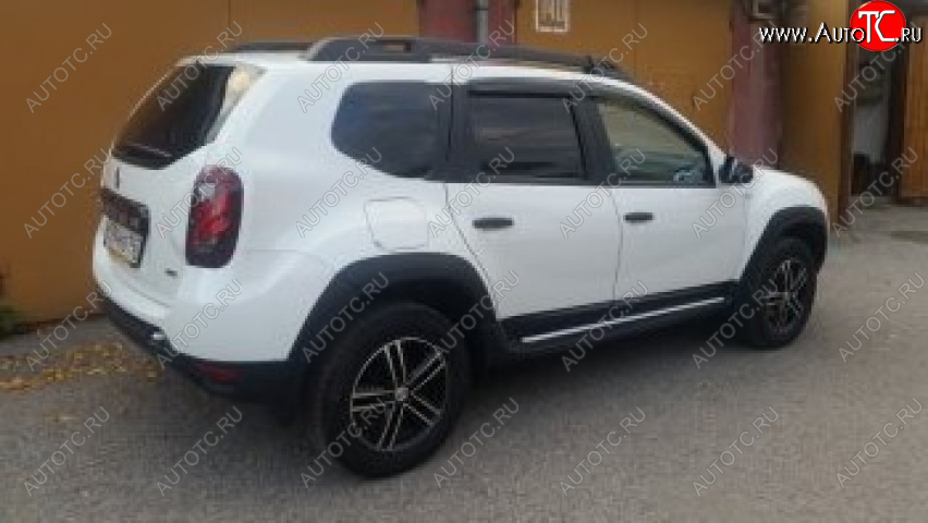 4 069 р. Накладки на двери Petroil Tuning Renault Duster HS дорестайлинг (2010-2015) (Тисненый пластик)  с доставкой в г. Майкоп