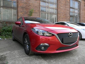 3 899 р. Защитная сетка в бампер (низ, ячейка 4х10 мм) Alfeco Премиум Mazda 3/Axela BM дорестайлинг, хэтчбэк (2013-2016) (Чёрная)  с доставкой в г. Майкоп. Увеличить фотографию 2