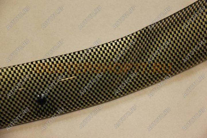 2 089 р. Дефлектор капота CA-Plastic  Nissan Sunny  B15 (1998-2004) (Шелкография карбон золото)  с доставкой в г. Майкоп