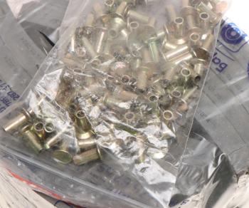 4 499 р. Накладка тормозной колодки полуприцепа СЗАП Ось L1 8т сверленая расточен. комплект 8шт.с закл. БзАТИ БзАТИ а0814а0815  с доставкой в г. Майкоп. Увеличить фотографию 2