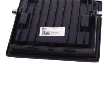 499 р. Светильник светодиодный 220V 20W 3000K черный ЭРА ЭРА lpr-023-0-30k-020  с доставкой в г. Майкоп. Увеличить фотографию 3