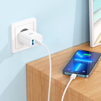 469 р. Устройство зарядное в розетку 1USB + 1 Type C 220V HOCO HOCO c105a white  с доставкой в г. Майкоп. Увеличить фотографию 4