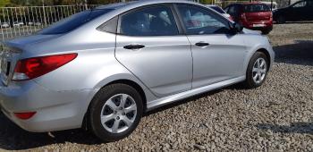 3 499 р. Пластиковые накладки порогов Фанат Тюнинг Hyundai Solaris RBr седан рестайлинг (2014-2017) (неокрашенные (глянец под окраску))  с доставкой в г. Майкоп. Увеличить фотографию 2
