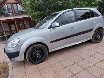 3 499 р. Пластиковые накладки порогов Фанат Тюнинг  KIA Rio  2 JB (2005-2011) дорестайлинг, хэтчбэк 5 дв., рестайлинг, хэтчбэк 5 дв. (неокрашенные (глянец под окраску))  с доставкой в г. Майкоп. Увеличить фотографию 4