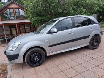 3 499 р. Пластиковые накладки порогов Фанат Тюнинг  KIA Rio  2 JB (2005-2011) дорестайлинг, хэтчбэк 5 дв., рестайлинг, хэтчбэк 5 дв. (неокрашенные (глянец под окраску))  с доставкой в г. Майкоп. Увеличить фотографию 5