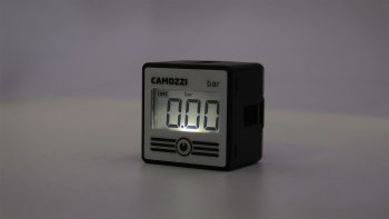 6 749 р. Цифровой манометр с подстветкой экрана PG010-PB-18, Camozzi Camozzi pg010-pb-18  с доставкой в г. Майкоп. Увеличить фотографию 3