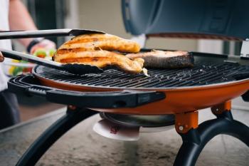 50 899 р. Гриль газовый O-GRILL 900МT bicolor черный-кремовый (в комплекте адаптер тип А) O-GRILL 900mt-cream  с доставкой в г. Майкоп. Увеличить фотографию 3
