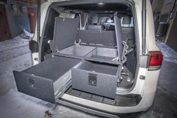 29 999 р. Органайзер в багажник для Toyota Land Cruiser 300 (2 выдв.ящика+клав.замки+спальник) РФ 300-004  с доставкой в г. Майкоп. Увеличить фотографию 1