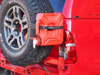 2 259 р. Ремень крепёжный TitanStraps Industrial черный L = 51 см (Dmax = 14,15 см, Dmin = 5,5 см) TitanStraps tsi-0120-blk  с доставкой в г. Майкоп. Увеличить фотографию 5