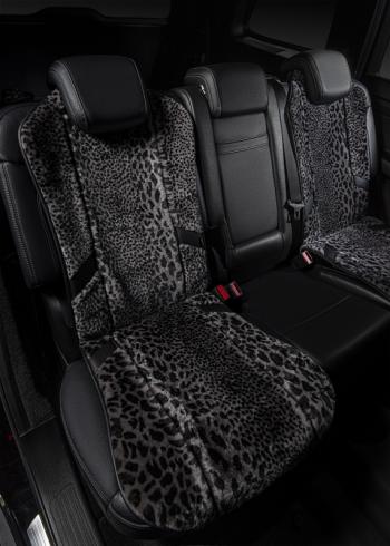 16 777 215 р. Накидка на сиденье (1 место Р. 6217 натур. мех) Меховая Lord Autofashion   (рысь-леопард на сером, строчка чёрная)  с доставкой в г. Майкоп. Увеличить фотографию 3