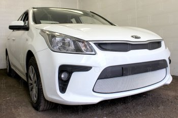 3 279 р. Защитная сетка в бампер (низ, ячейка 3х7 мм) Alfeco Стандарт KIA Rio 4 FB дорестайлинг седан (2016-2020) (Хром)  с доставкой в г. Майкоп. Увеличить фотографию 2