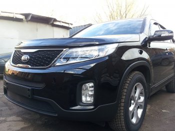 2 569 р. Защитная сетка в бампер (середина, ячейка 3х7 мм) Alfeco Стандарт KIA Sorento XM рестайлинг (2012-2015) (Чёрная)  с доставкой в г. Майкоп. Увеличить фотографию 3