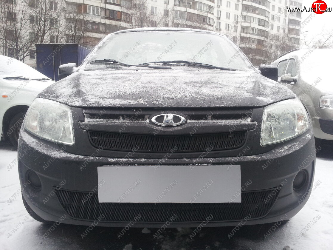 4 199 р. Защитная сетка в бампер (2 части, ячейка 3х7 мм) Alfeco Стандарт Лада Гранта 2190 седан дорестайлинг (2011-2017) (Чёрная)  с доставкой в г. Майкоп