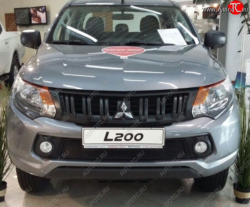 2 899 р. Защитная сетка в бампер (низ, ячейка 3х7 мм) Alfeco Стандарт Mitsubishi L200 5 KK,KL дорестайлинг (2015-2019) (Чёрная)  с доставкой в г. Майкоп