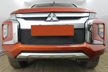 Защитная сетка в бампер (низ, ячейка 3х7 мм) Alfeco Стандарт Mitsubishi L200 5 KK,KL рестайлинг (2018-2022) (Чёрная)