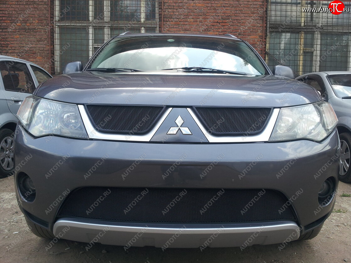 3 169 р. Защитная сетка в бампер (низ, ячейка 3х7 мм) Alfeco Стандарт Mitsubishi Outlander XL (CW)  дорестайлинг (2005-2009) (Чёрная)  с доставкой в г. Майкоп