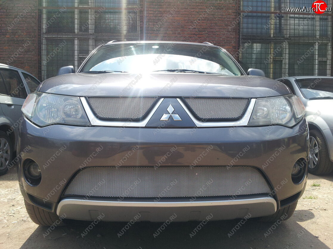 3 299 р. Защитная сетка в бампер (низ, ячейка 3х7 мм) Alfeco Стандарт Mitsubishi Outlander XL (CW)  дорестайлинг (2005-2009) (Хром)  с доставкой в г. Майкоп