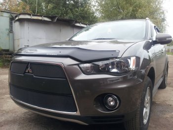 5 999 р. Защитная сетка в бампер (3 части, ячейка 3х7 мм) Стрелка11 Стандарт Mitsubishi Outlander XL (CW)  рестайлинг (2010-2013) (Чёрная)  с доставкой в г. Майкоп. Увеличить фотографию 4