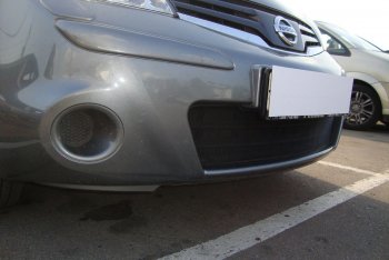 2 999 р. Защитная сетка в бампер (низ, ячейка 3х7 мм) Стрелка11 Стандарт Nissan Note 1 E11 рестайлинг (2008-2013) (Чёрная)  с доставкой в г. Майкоп. Увеличить фотографию 4