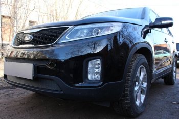 3 899 р. Защитная сетка в бампер (низ, ячейка 4х10 мм) Alfeco Премиум KIA Sorento XM рестайлинг (2012-2015) (Чёрная)  с доставкой в г. Майкоп. Увеличить фотографию 4