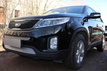 4 299 р. Защитная сетка в бампер (середина, ячейка 4х10 мм) Alfeco Премиум KIA Sorento XM рестайлинг (2012-2015) (Хром)  с доставкой в г. Майкоп. Увеличить фотографию 2