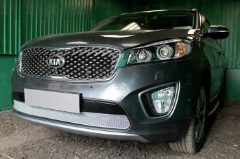 4 549 р. Защитная сетка в бампер (низ, ячейка 4х10 мм) Alfeco Премиум KIA Sorento UM/Prime дорестайлинг (2014-2018) (Хром)  с доставкой в г. Майкоп. Увеличить фотографию 3