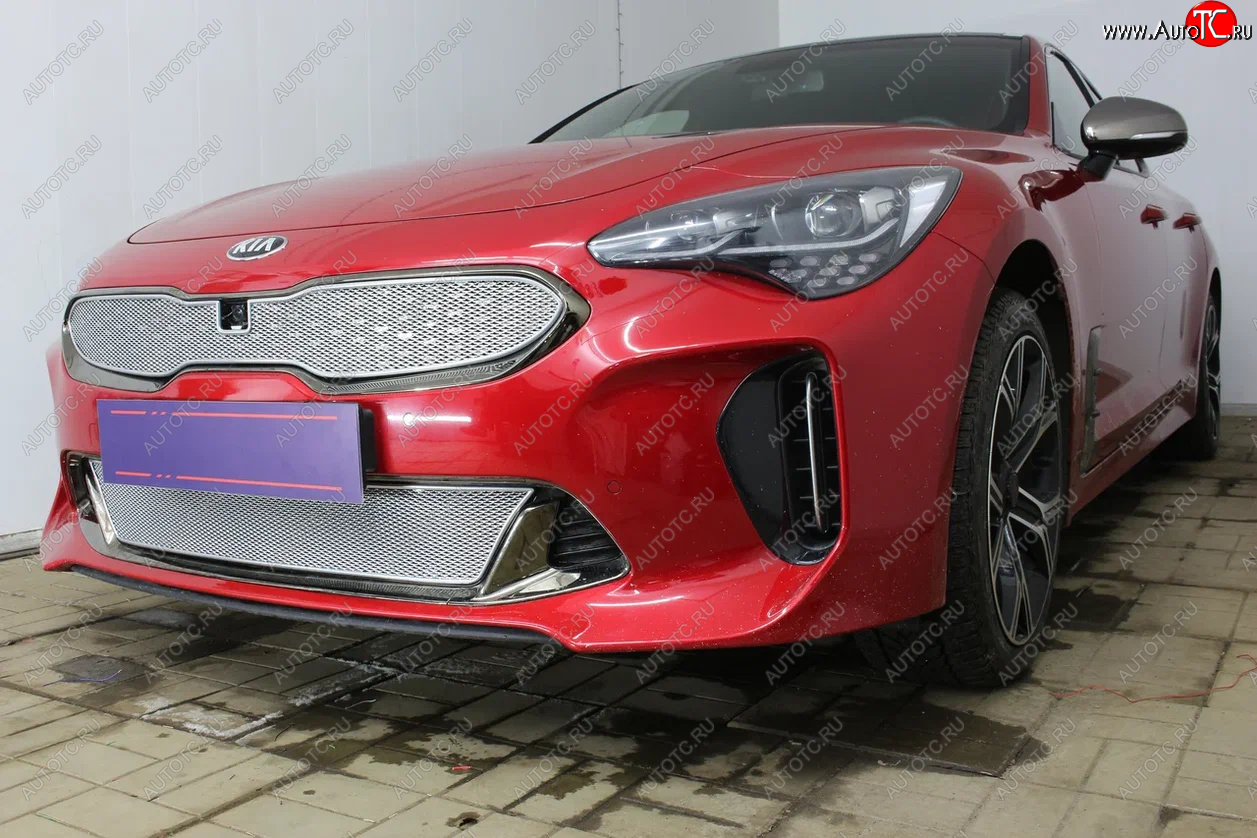 6 299 р. Защитная сетка в бампер (верх, ячейка 4х10 мм) Alfeco Премиум KIA Stinger (2017-2025) (Хром)  с доставкой в г. Майкоп