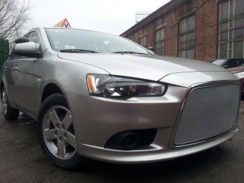 6 199 р. Защитная сетка в бампер (ячейка 3х7 мм) Alfeco Стандарт Mitsubishi Lancer 10 CY седан рестайлинг (2011-2017) (Хром)  с доставкой в г. Майкоп. Увеличить фотографию 3