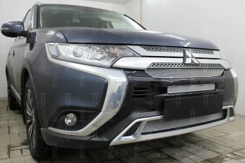 9 849 р. Защитная сетка в бампер (3 части, ячейка 4х10 мм) Alfeco Премиум Mitsubishi Outlander GF 3-ий рестайлинг (2018-2022) (Хром)  с доставкой в г. Майкоп. Увеличить фотографию 2