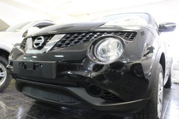 4 299 р. Защитная сетка в бампер (низ, ячейка 4х10 мм) Стрелка11 Премиум Nissan Juke 1 YF15 рестайлинг (2014-2020) (Чёрная)  с доставкой в г. Майкоп. Увеличить фотографию 3