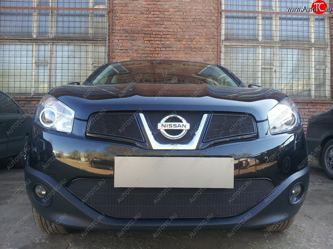 4 549 р. Защитная сетка в бампер (низ, ячейка 4х10 мм) Стрелка11 Премиум Nissan Qashqai 1 J10 рестайлинг (2010-2013) (Чёрная)  с доставкой в г. Майкоп